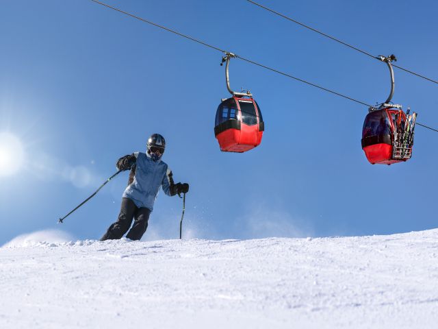 手軽で充実したスキーツアーで冬の楽しみを満喫しよう！